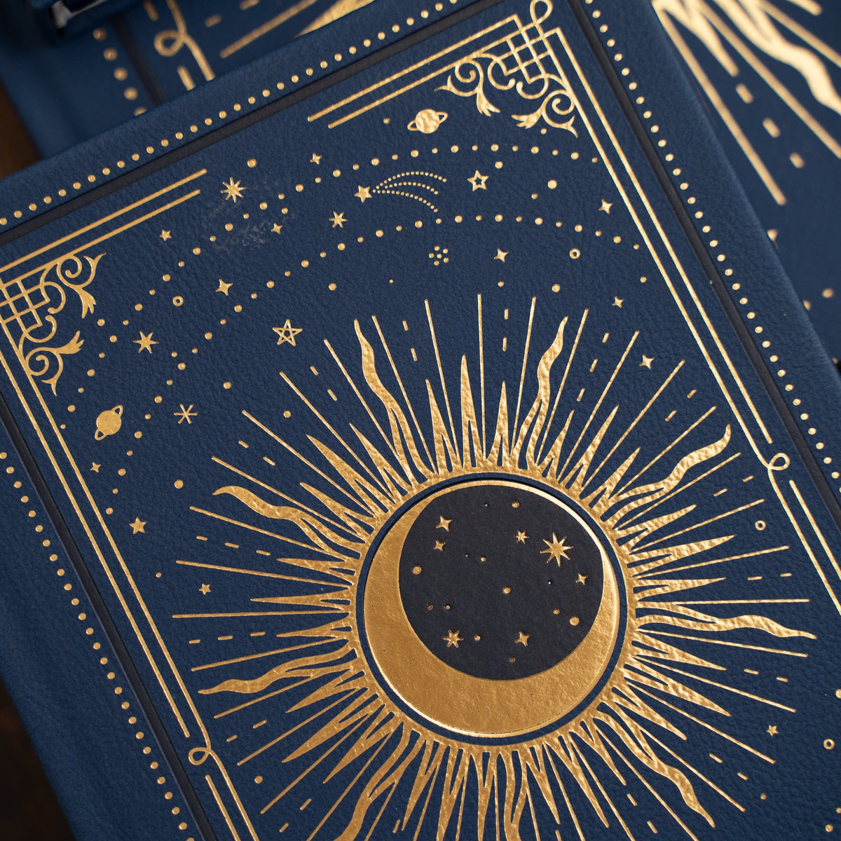 B5 Undated Planner: Majestic Skies