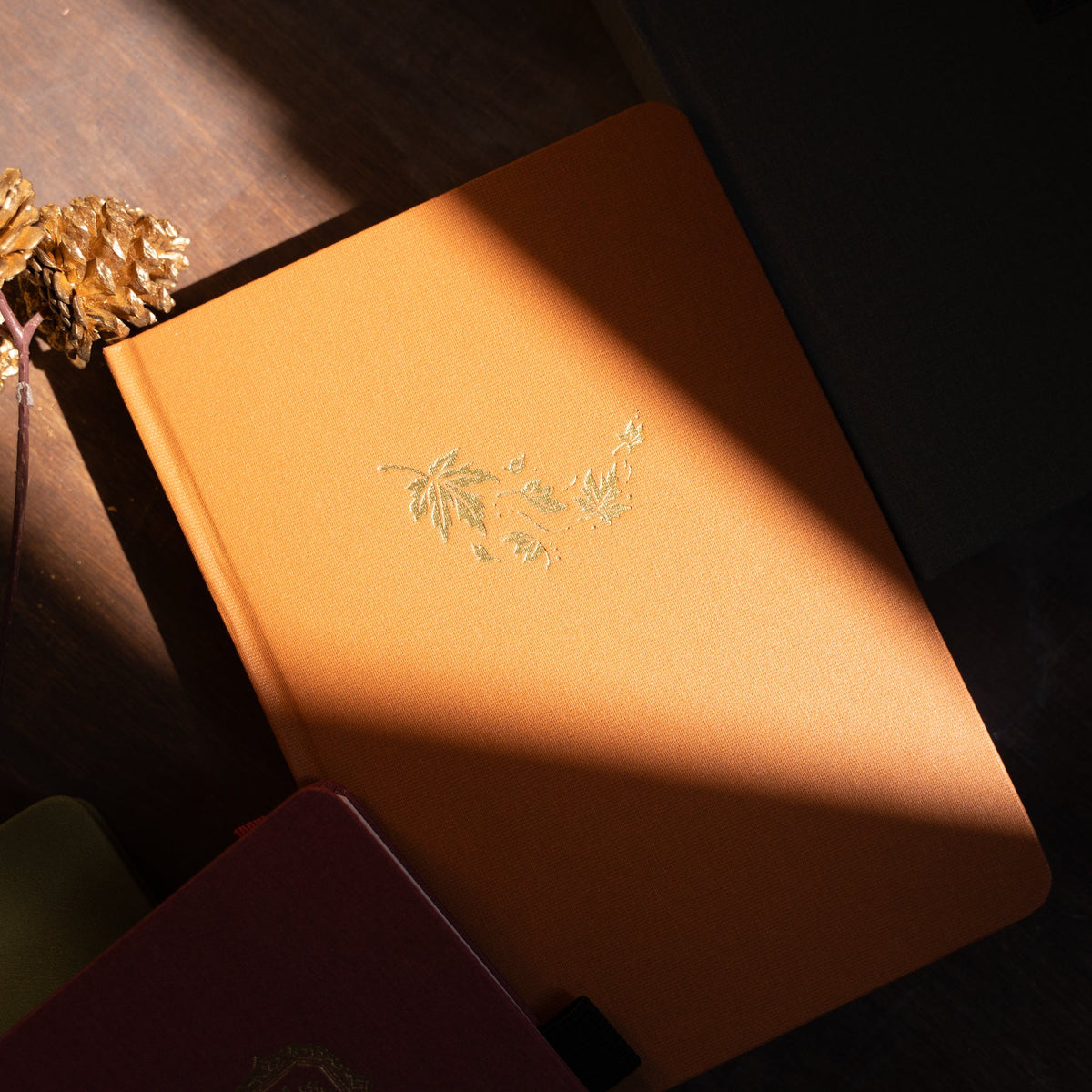 TN Swirling Leaves: Dot Grid Notebook